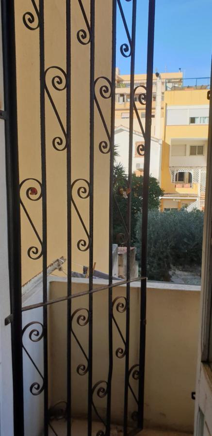 Casa Vacanze Cagliari, Bagian luar foto