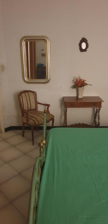 Casa Vacanze Cagliari, Bagian luar foto